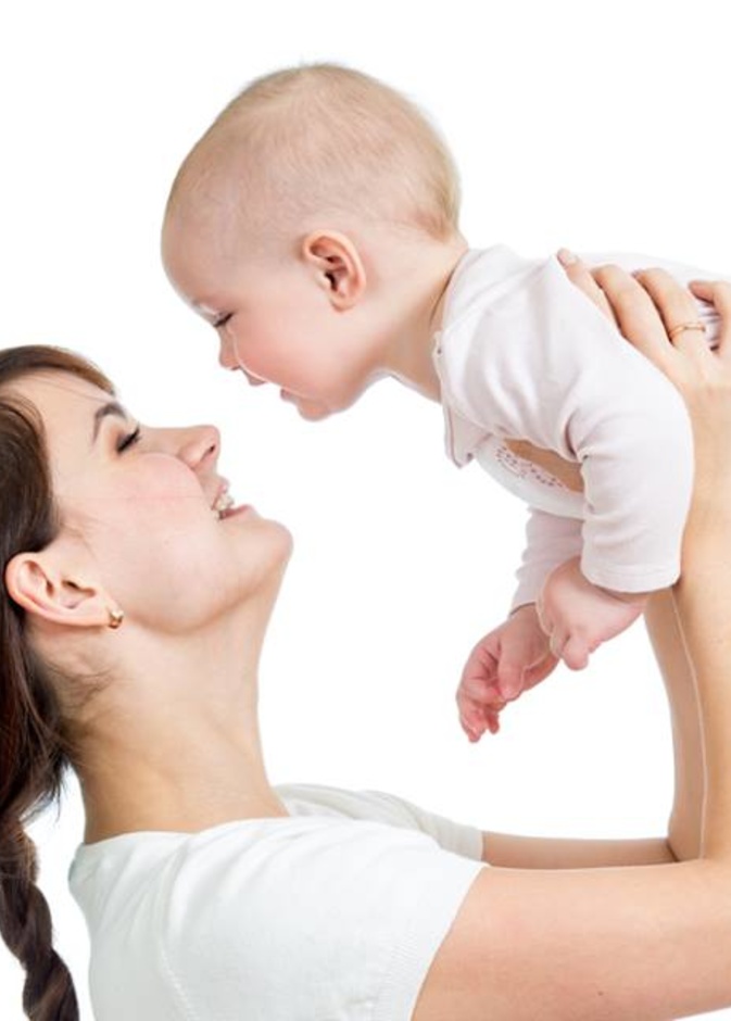 إحذروا حمل الرضيع بهذه الطريقة!