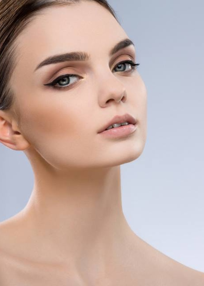 تكثيف الحواجب بالطرق الطبيعية 