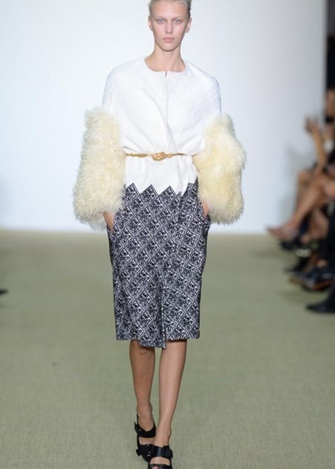 ربيع كيروز: بساطة كلاسيكية ملفتة..