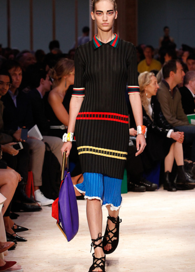 Celine أقمشة فريدة لانوثة ساحرة