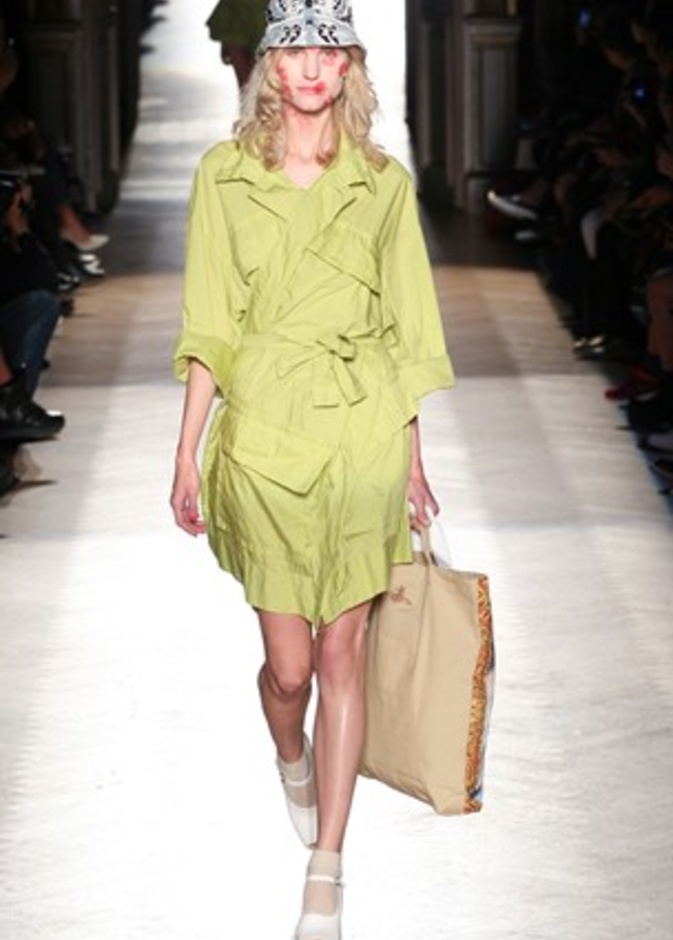 تصاميم غريبة ومتموّجة في مجموعة  Vivienne Westwood