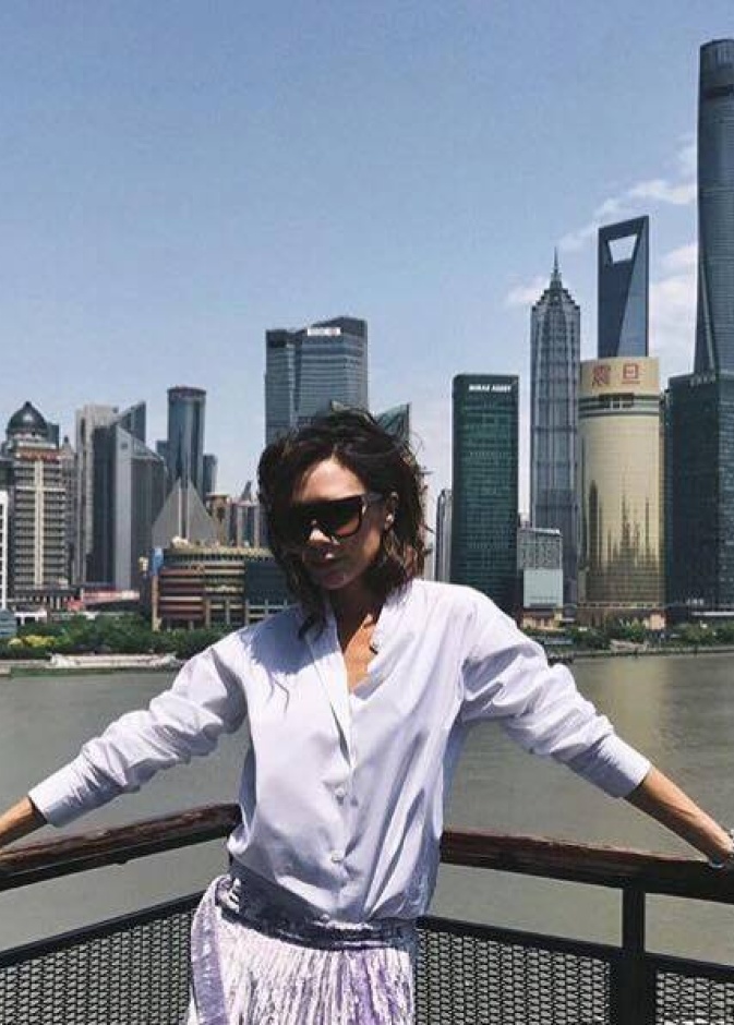 فيكتوريا بيكهام تشارك جمهورها صورة من رحلتها إلى شنغهاي عبر حسابها على الانستقرام