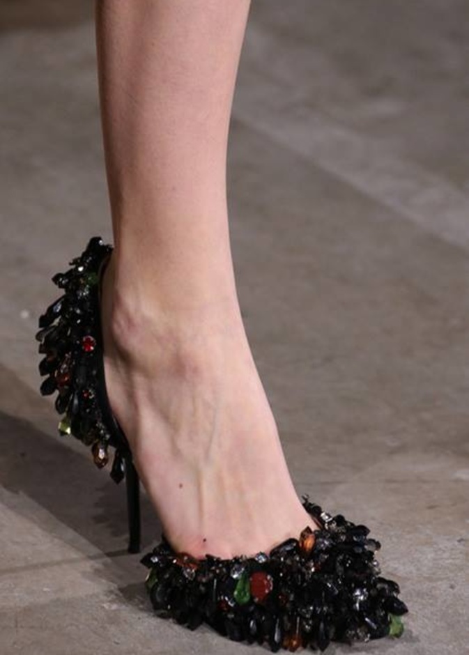 حذاء بتصميم أنيق من Rochas عُرض ضمن أسبوع باريس لأزياء الخريف