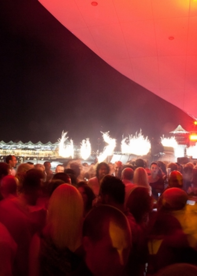 نادي  ألور  من  شيبرياني  يستضيف حفلات رائعة من وحي أعمال ملكة البوب مادونا 