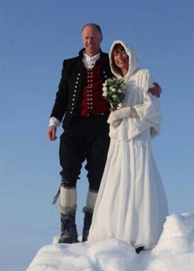 القطب الشمالي يشهد اول مراسم زواج