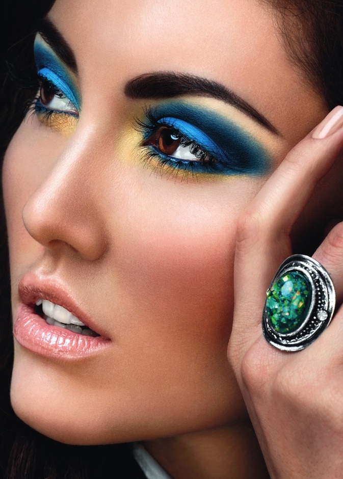 ماكياج العينين: جنون فنون