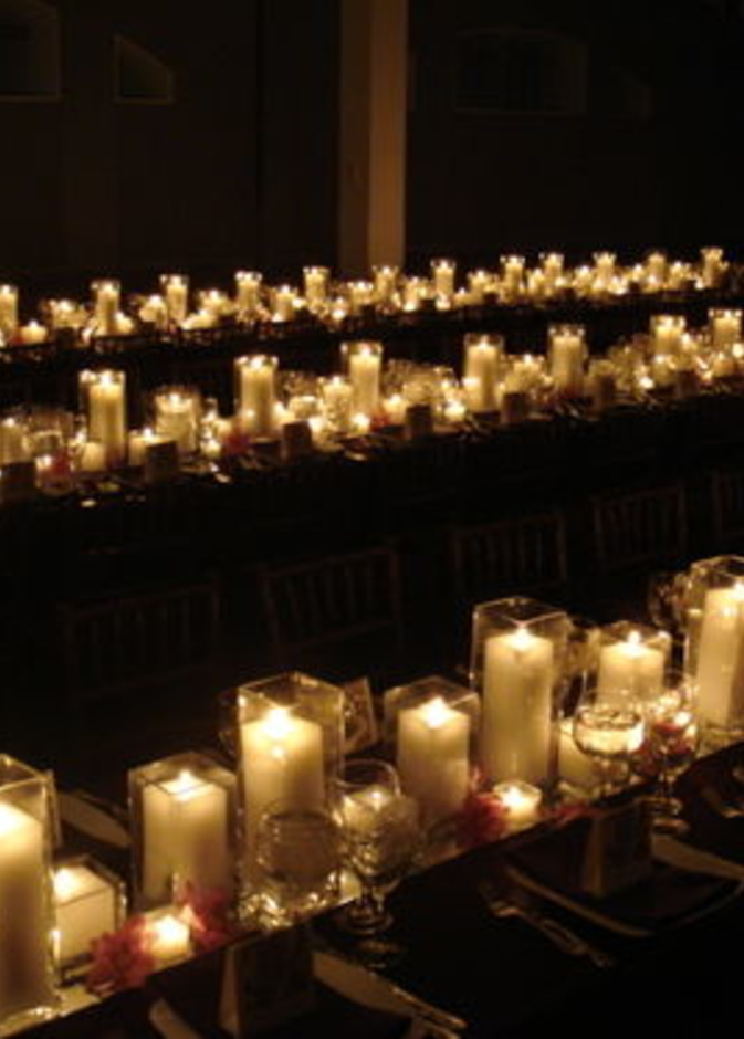 الشموع في الاعراس....رومانسية وهدوء  