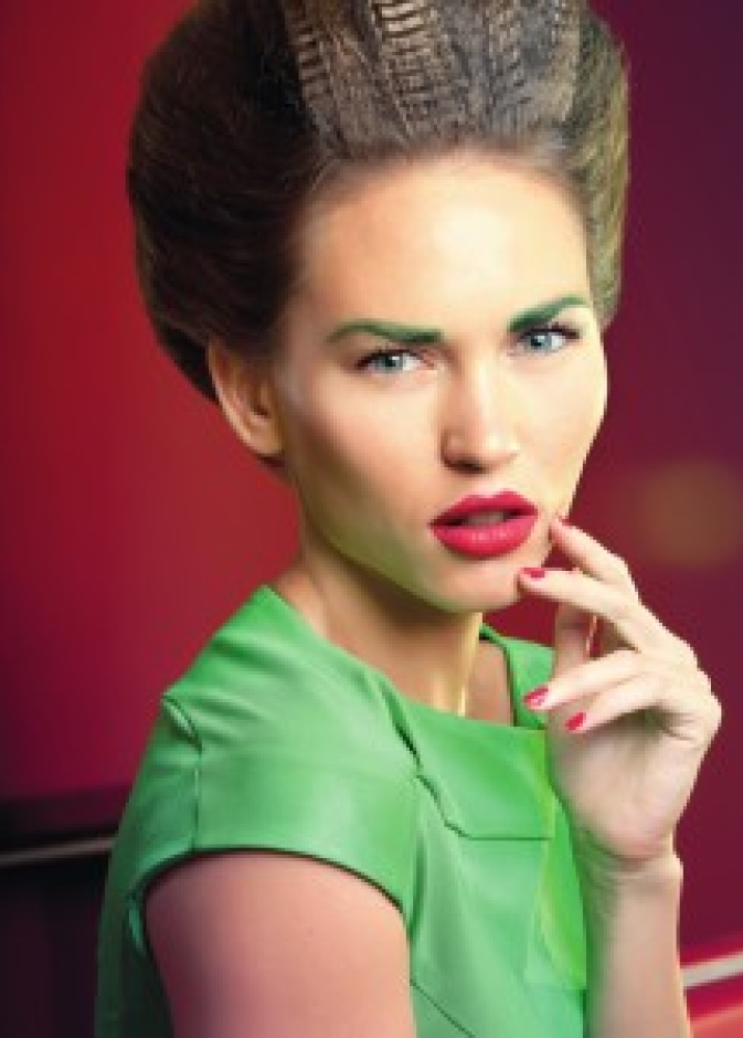 ماكياج سينمائي يخطف الأنفاس 