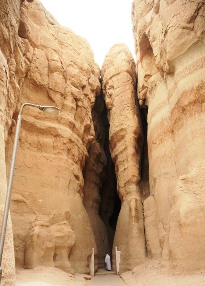 جبل قارة إضافة جديدة لخارطة المواقع السياحية 