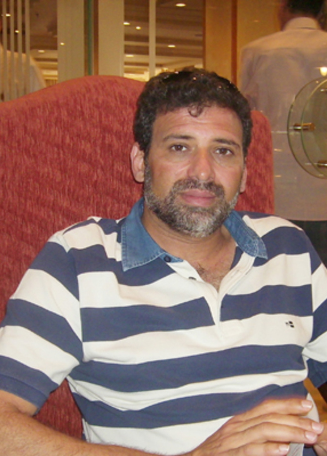 خالد يوسف  لـــ هي : لن أعمل لسينما الأخوان 