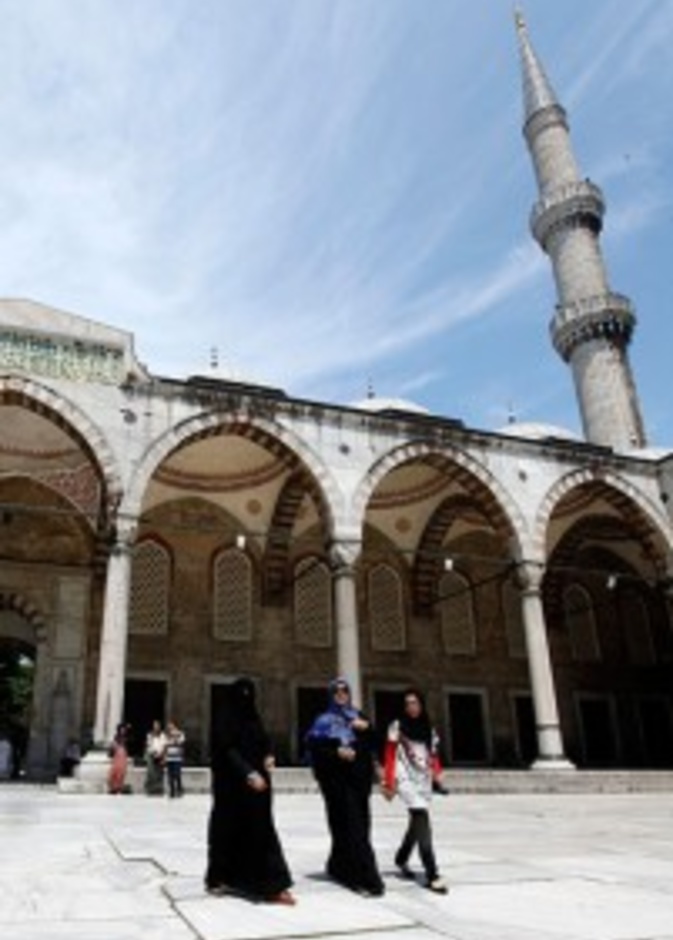 800 ألف سائح سعودي إلى تركيا وماليزيا 