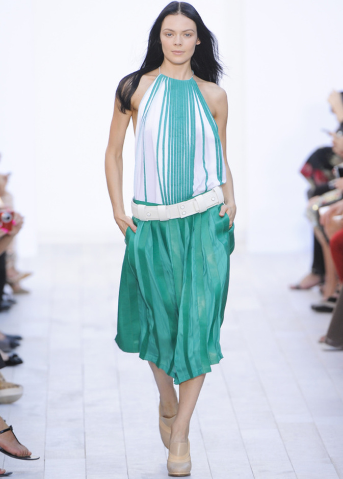 التنورة البليسة خلال عرض أزياء cloe