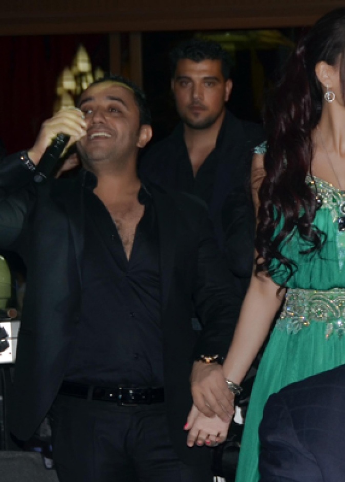 بالصور..دومينيك والديك يفتتحان الموسم الصيفي