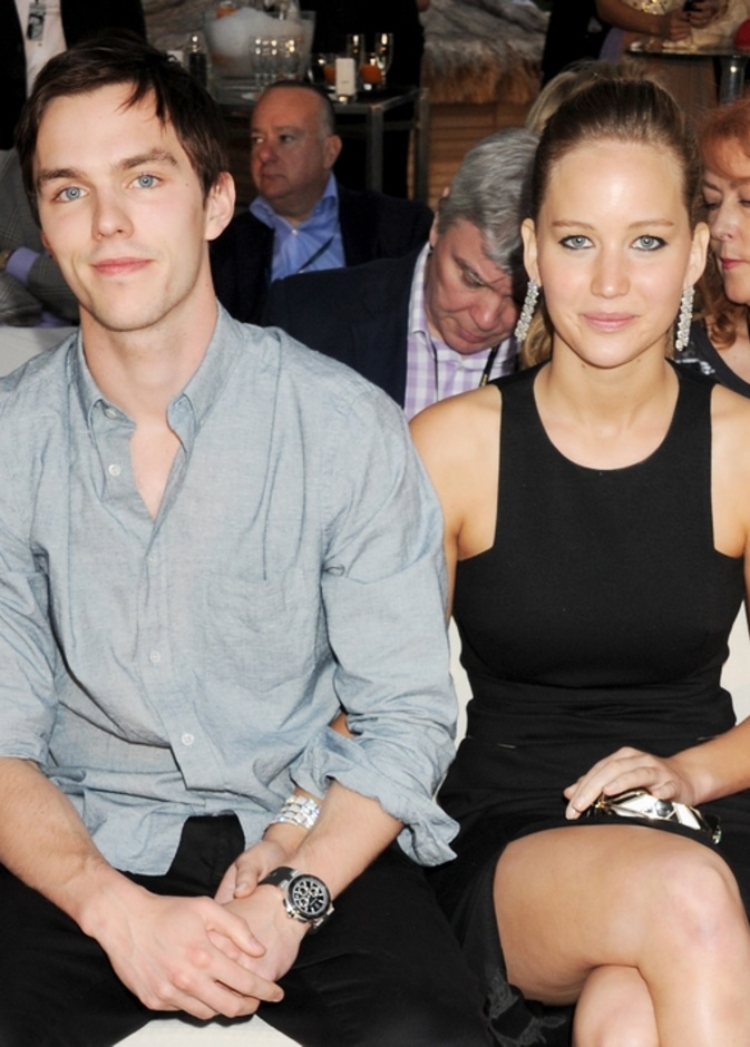 جنيفر لورانس بلمسات  بلغاري 