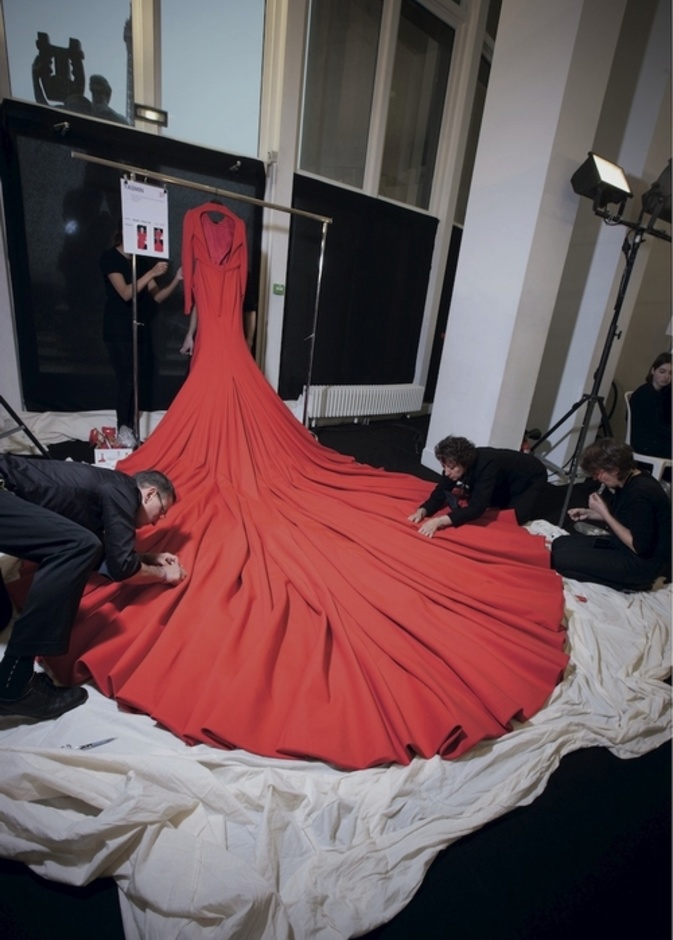 عروس Stéphane Rolland تحفة حمراء