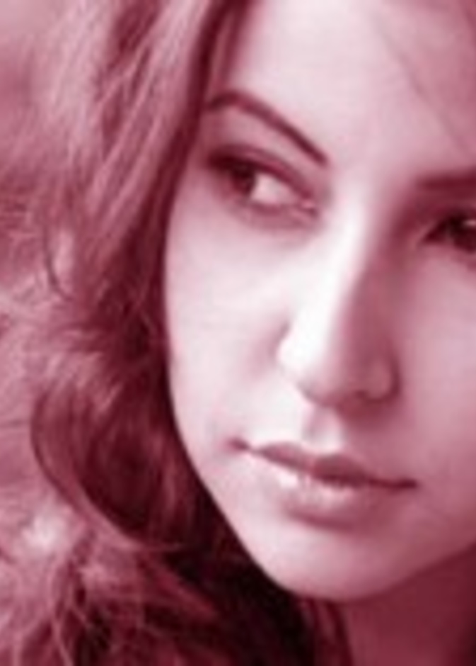 علياء عساف: سعيدة بـ تحية كاريوكا   