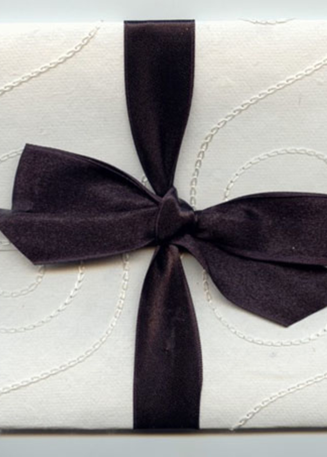 ذوق العروس في بطاقة الدعوة