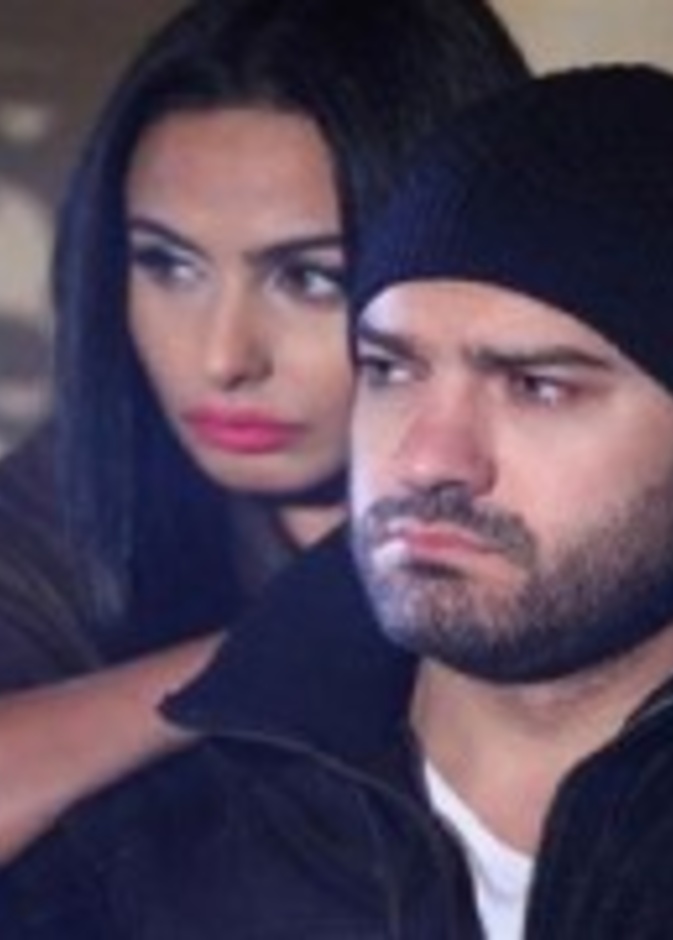إشتباك بين عمرو يوسف و ميس حمدان   