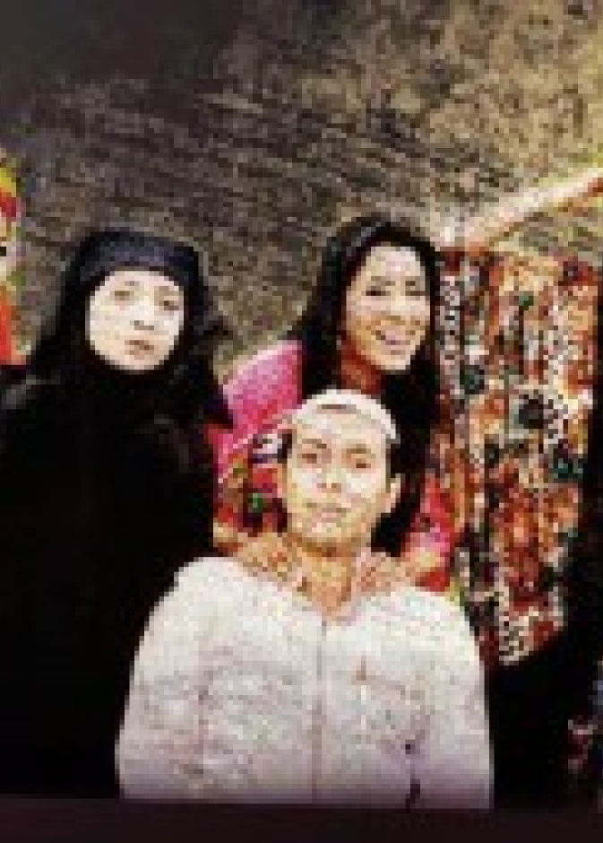 مصطفى شعبان يثير غضب زوجاته   