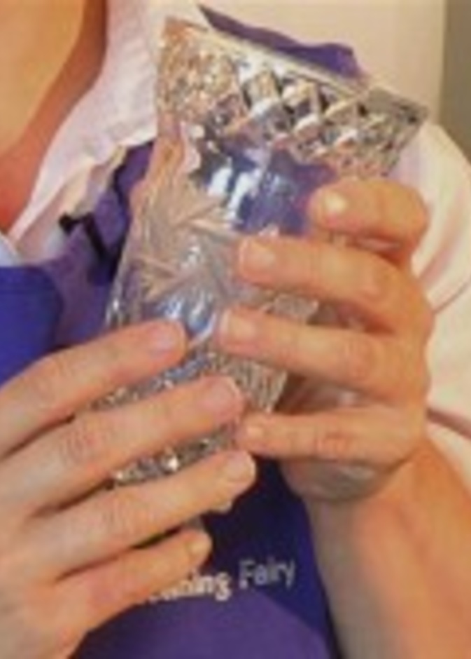 خطوات تنظيف كريستال الثريات والمصابيح