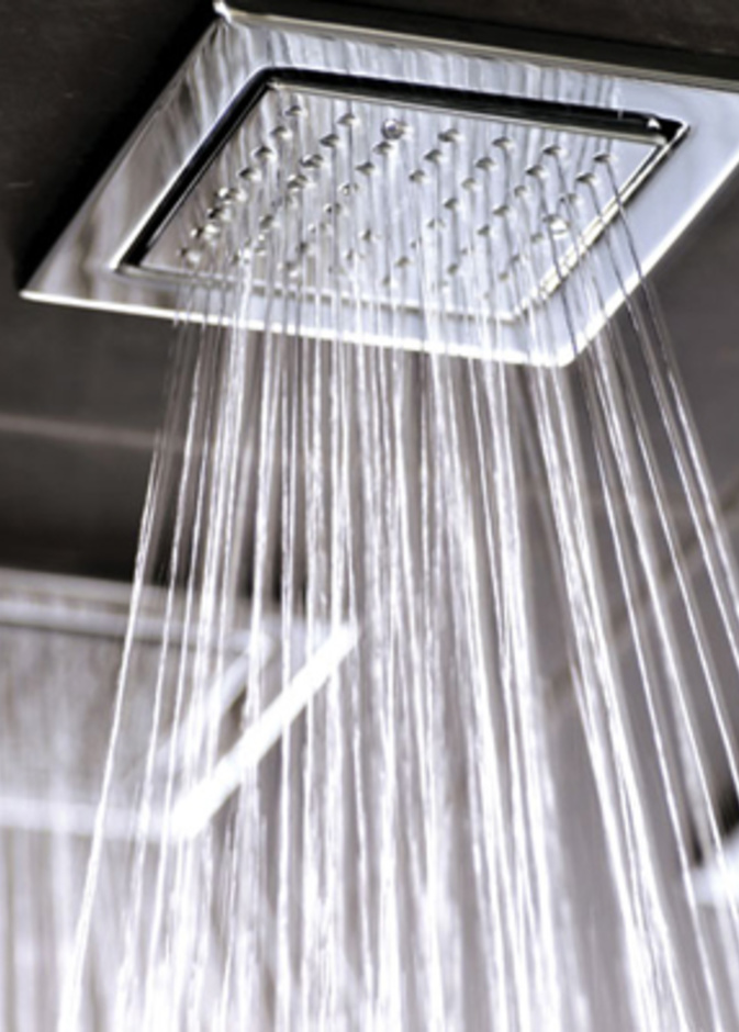 المستلزمات والإكسسوارات وكيفية تنسيقها في الحمام