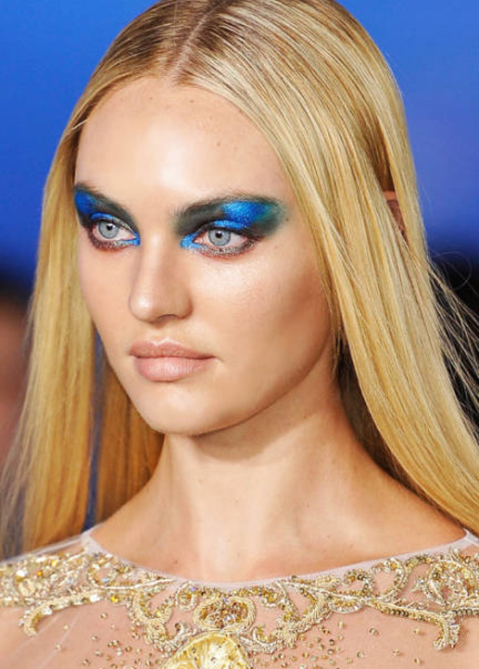 ظلال عيون نابض بالحياة