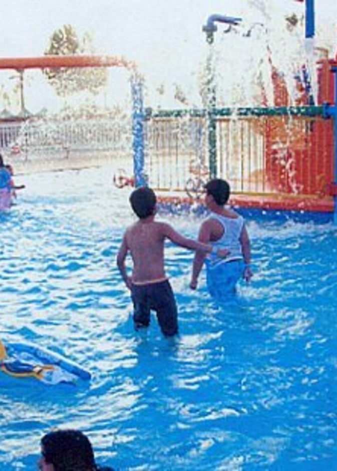 منتزه فانتزي لاند وجهة سياحية شهيرة