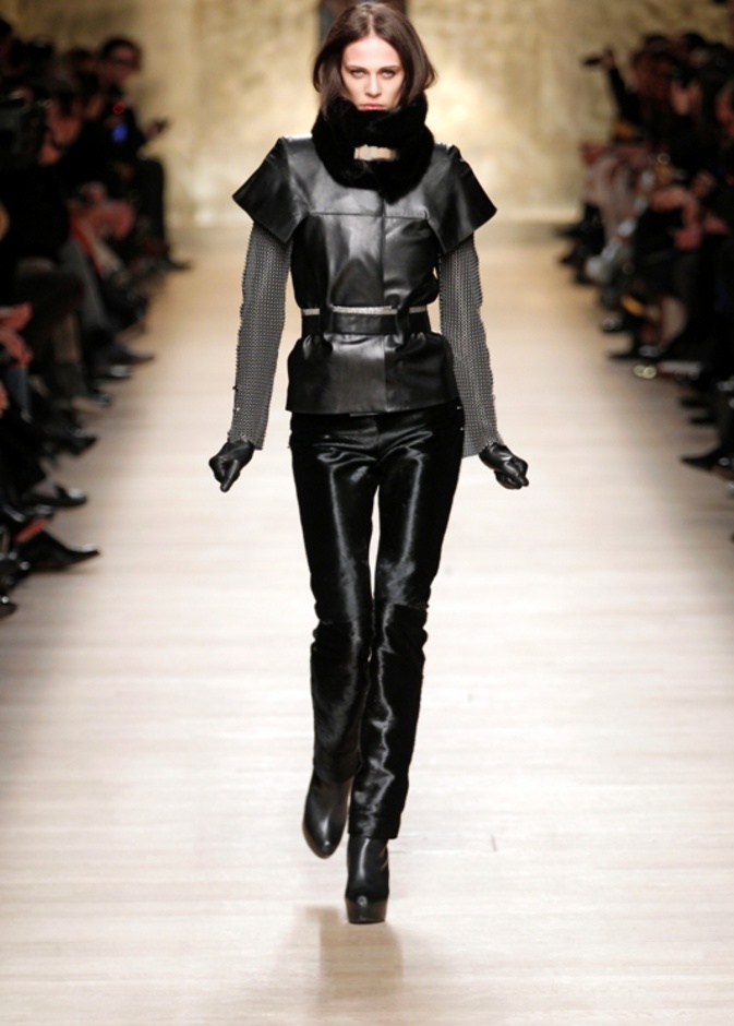 (1) عرض أزياء Paco Robanne خريف / شتاء 2012 - 2013