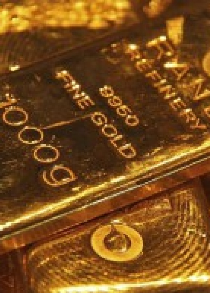 الذهب قرب أعلى مستوياته