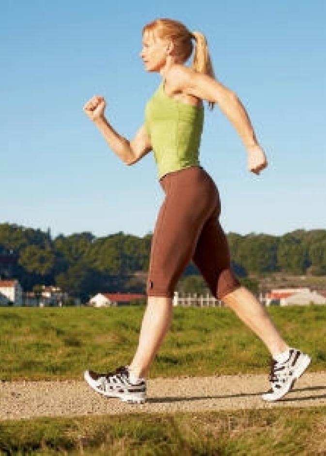 احرقي أكبر قدر من الدهون أثناء المشي!! 