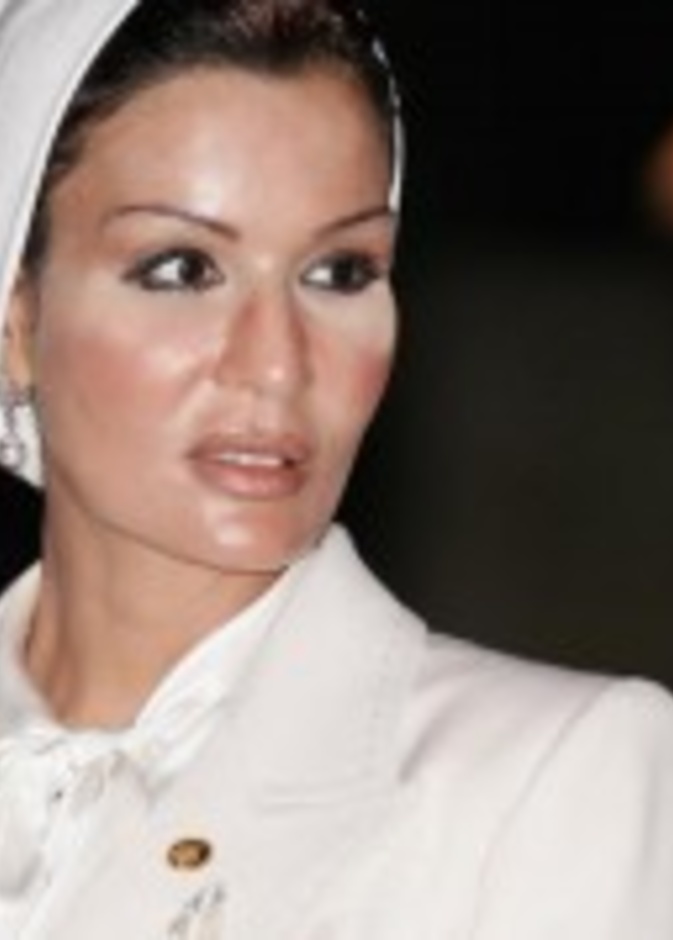  الشيخة موزة