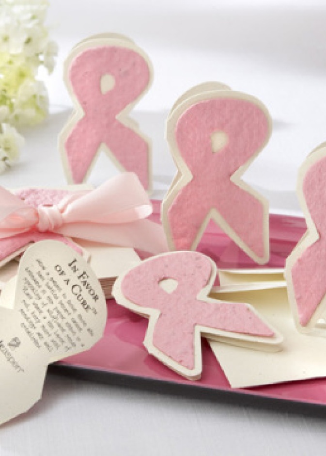 الأوراق الملونة بالوردي اللامع