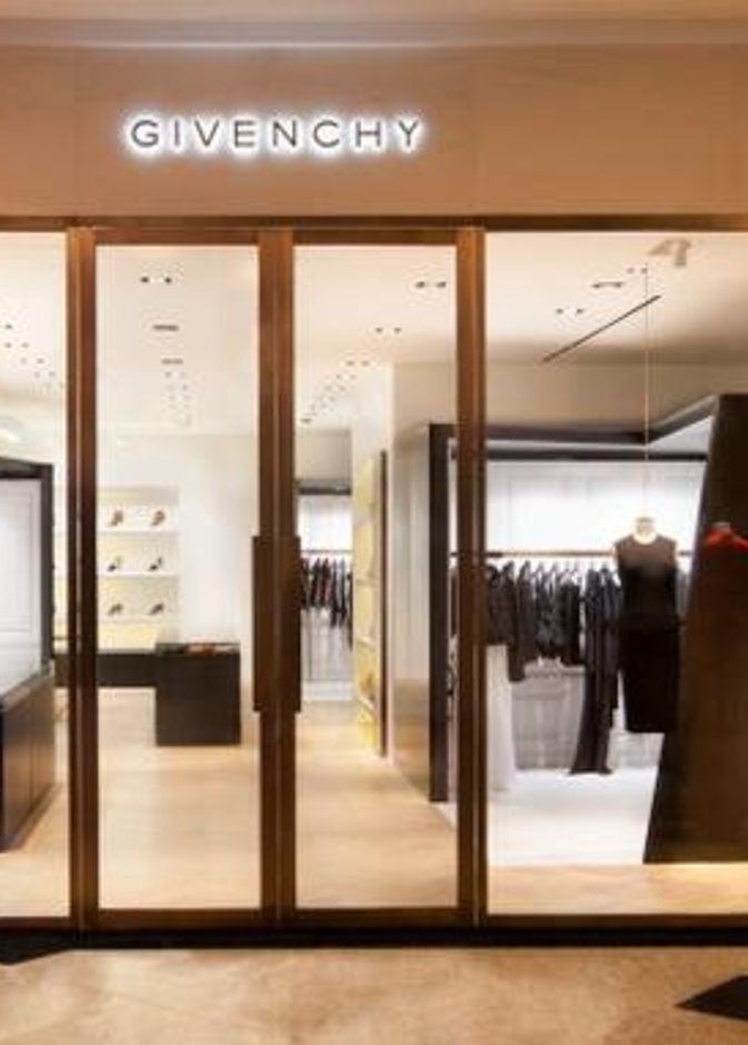Givenchy Store
