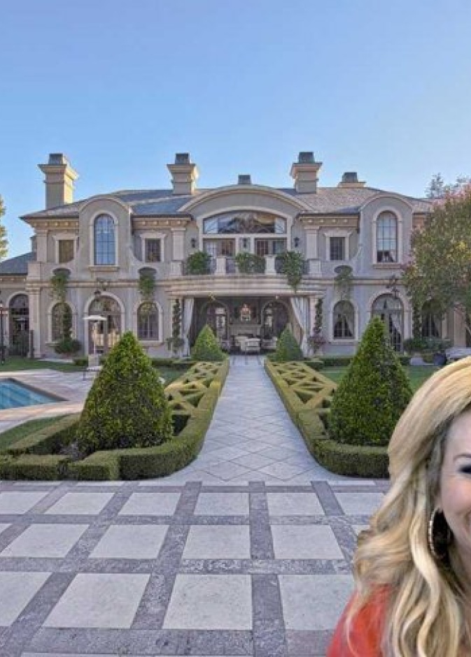 قصر أدريان معلوف