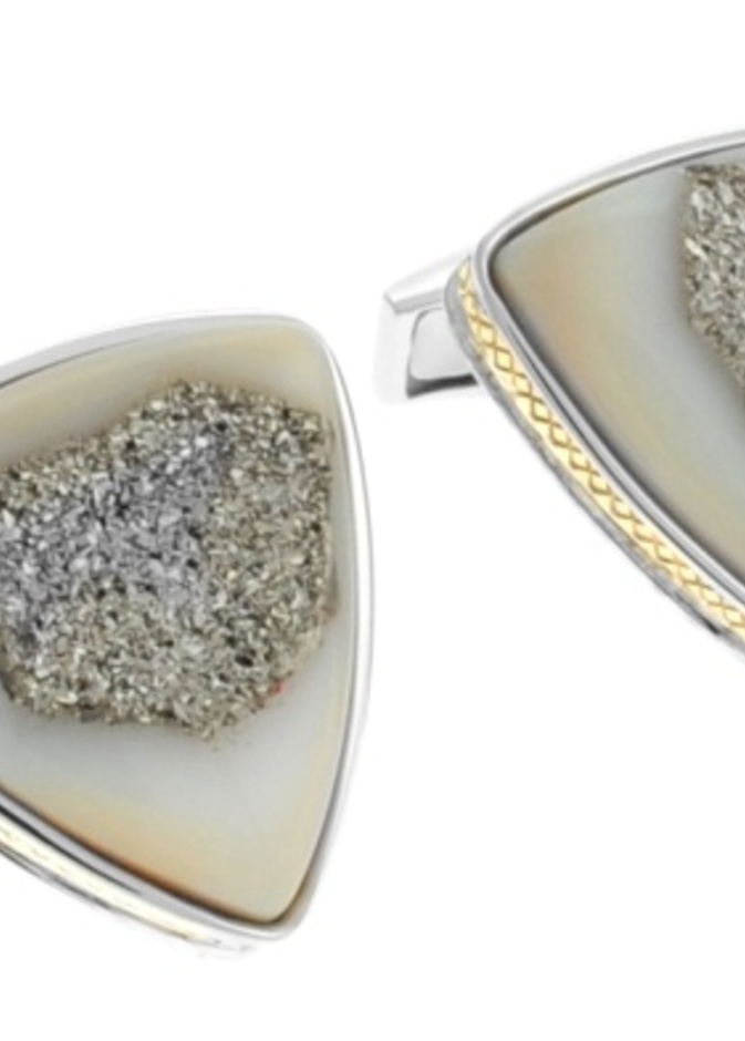 أزرار الكمّين من مجموعة سبازيو