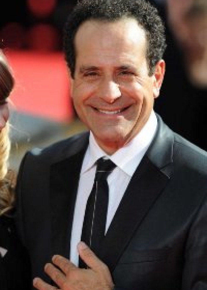 ولد في مثل هذا اليوم من المشاهير وحظك مع الأبراج  