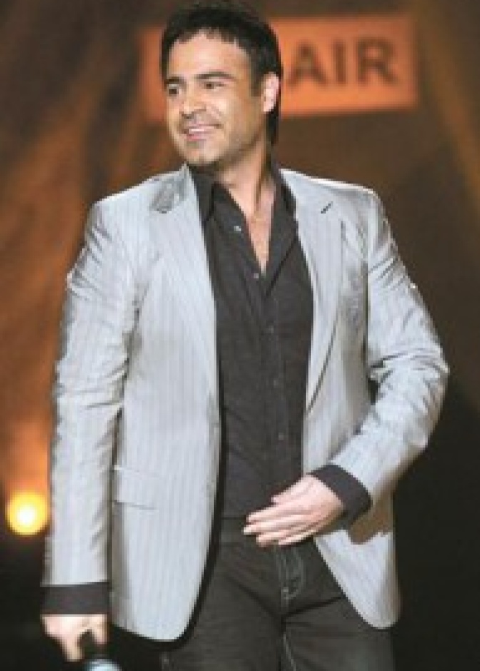 ولد في مثل هذا اليوم  من المشاهير وحظك مع الأبراج