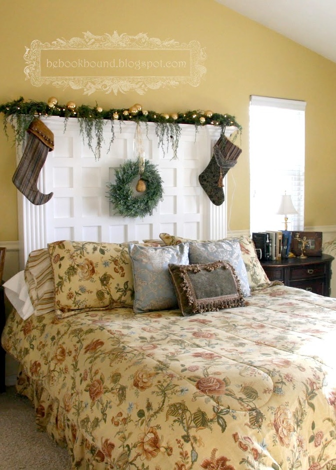 غرفة نوم بزينة الكريسماس