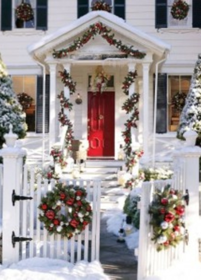 ديكور الكريسماس على بابك