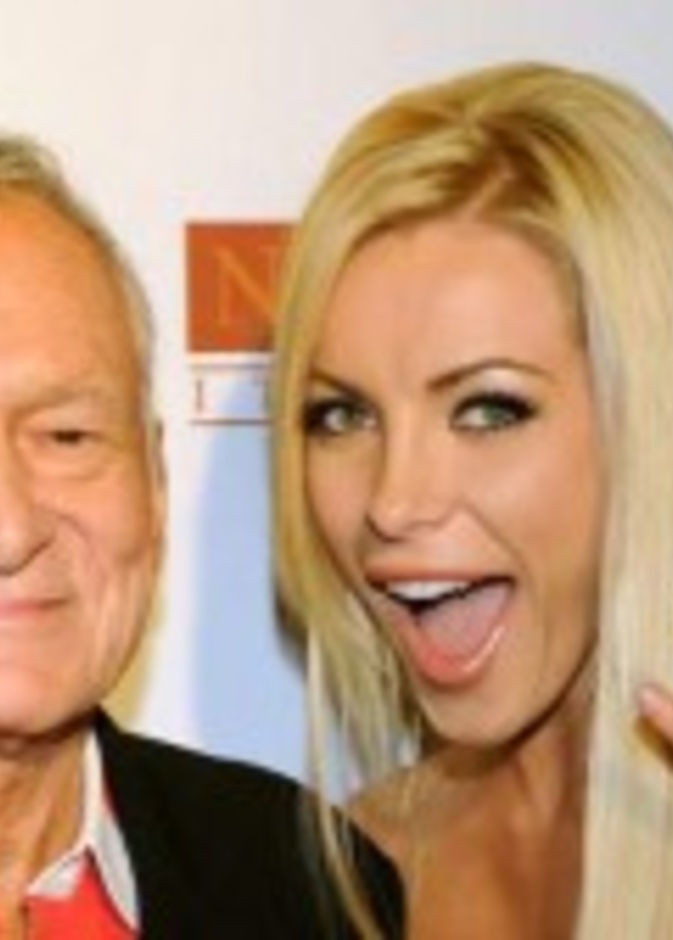 زواج مؤسس بلاي بوي من عارضة أزياء