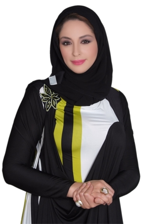 المذيعة الإماراتية لطيفة أحمد