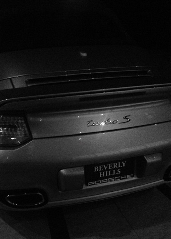 بورش هدية ريهانا