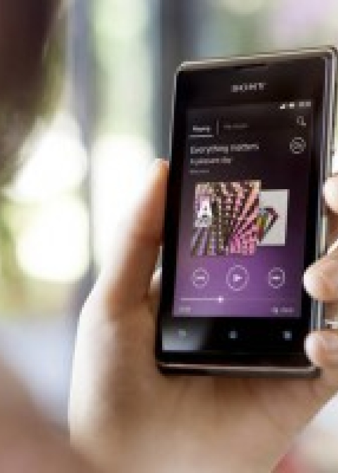  سوني Xperia E
