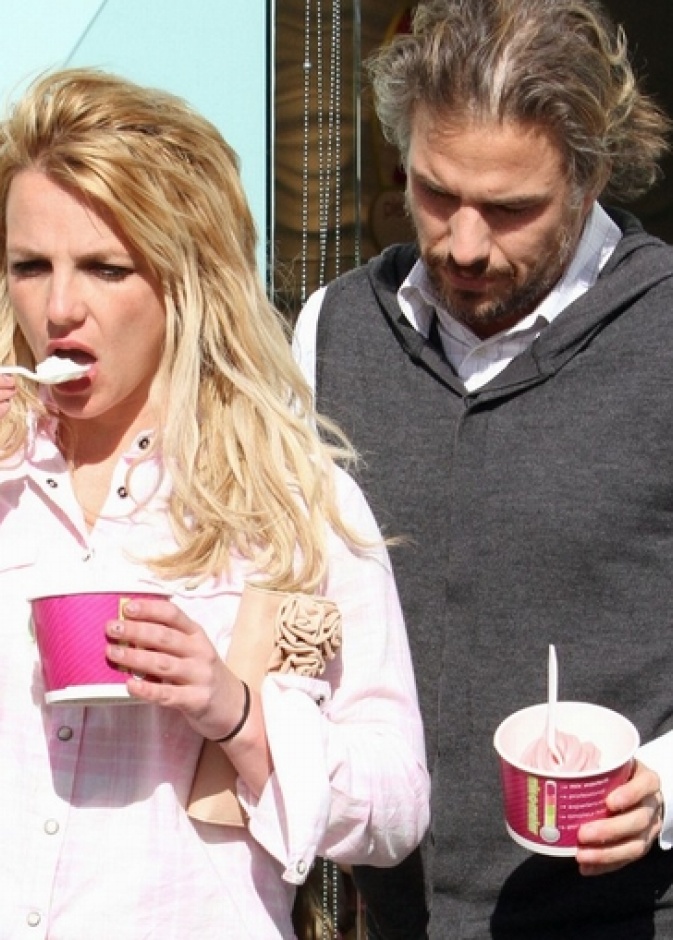  Britney Spears and Jason Trawick