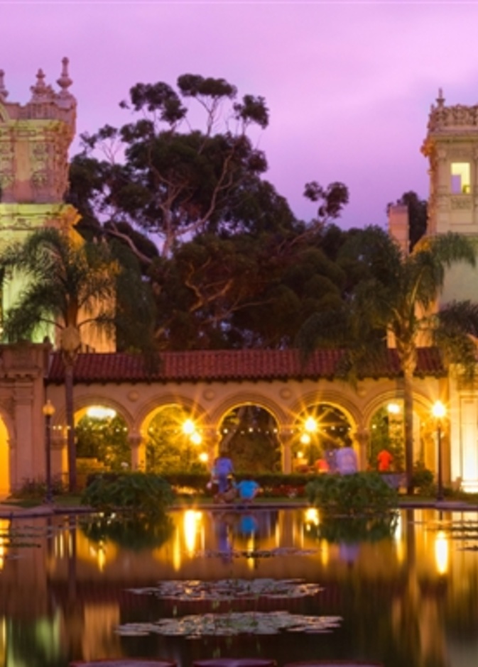Casa de Balboa at Dusk