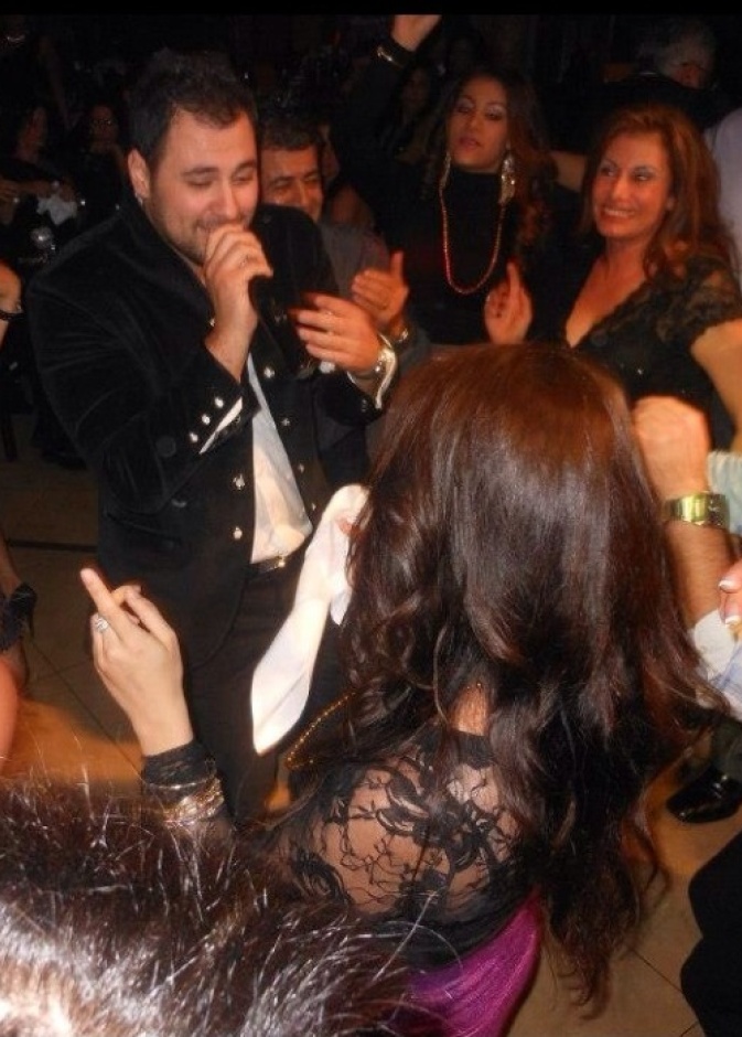 هادي أسود يسهر مع العشاق في كندا