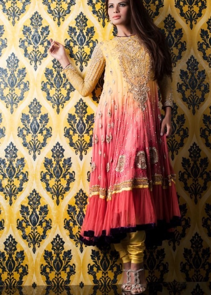 مجموعة Kamdani لفساتين الزفاف الباكستانية 2013