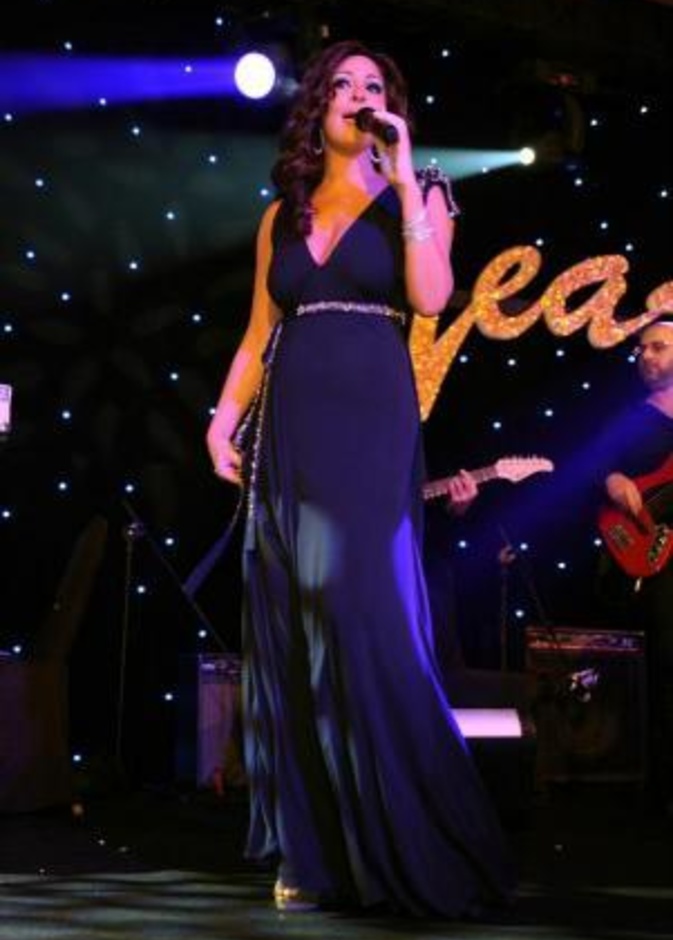 إليسا تغني في فندق الريتز- كارلتون في دبي