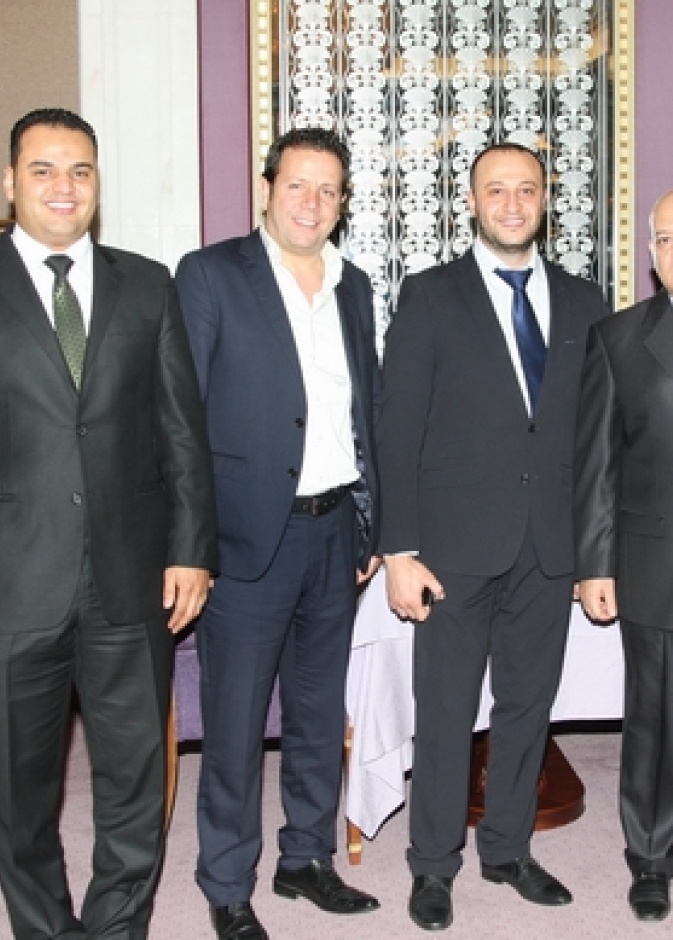 الخليجية للإعلان والعلاقات العامة تكرم موظفيها