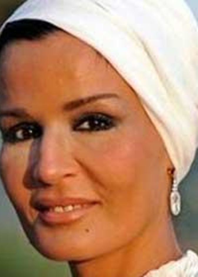 الشيخة موزة
